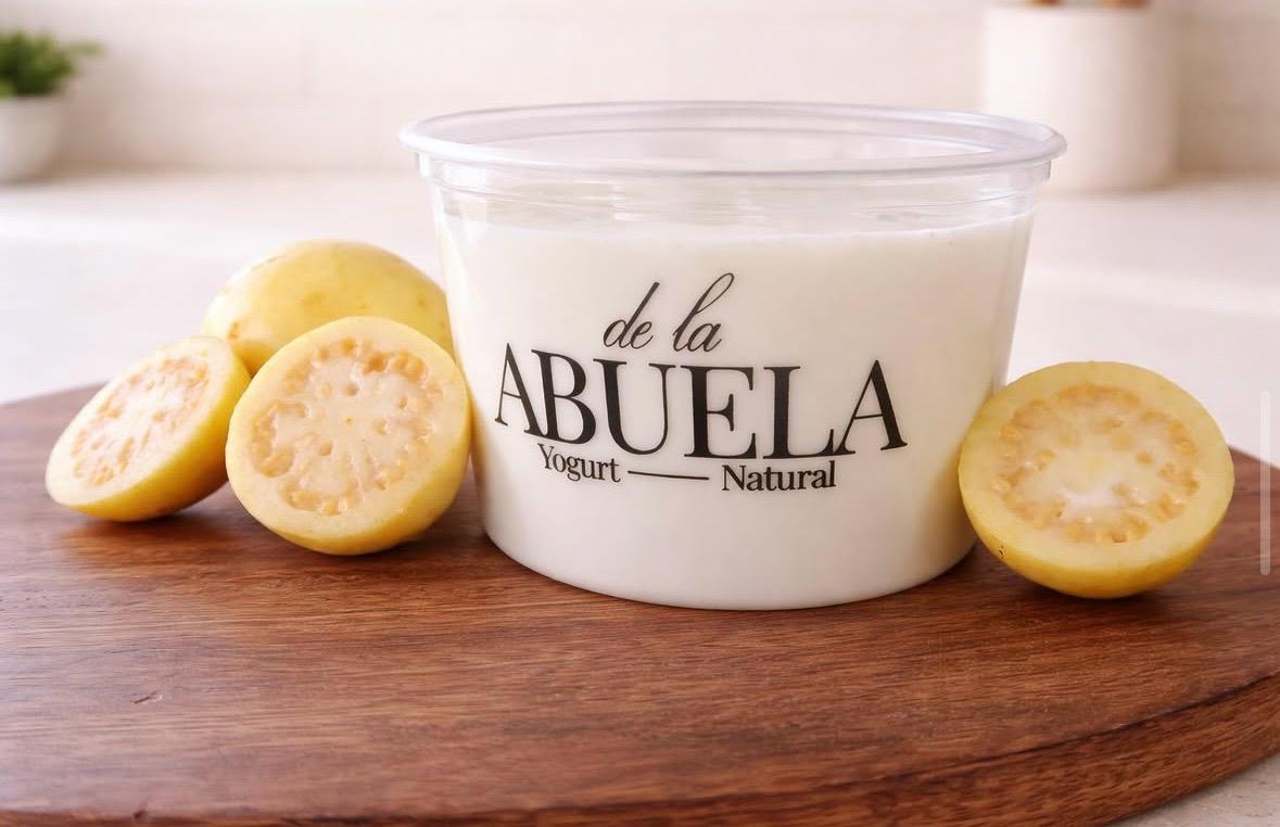 Yogurt artesanal sabor Guayaba
